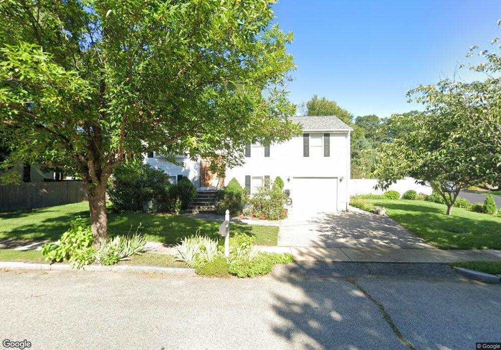 4 Leigh Ln, Riverside, RI 02915 - photo 1