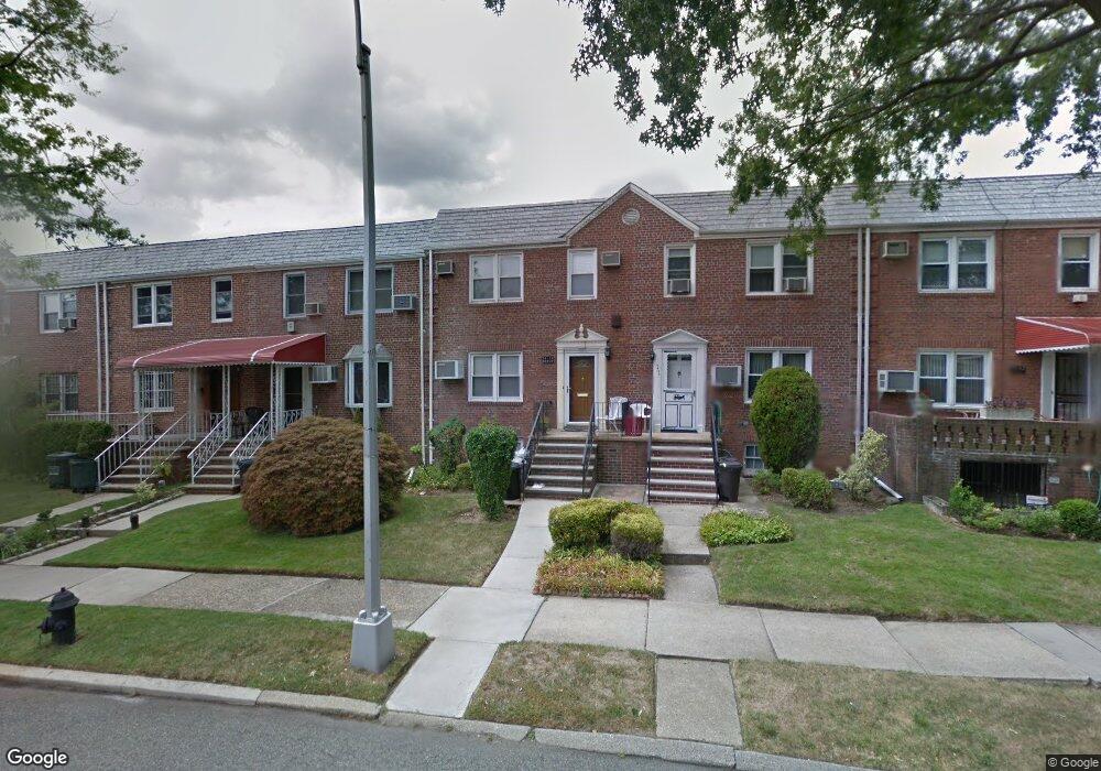 7416 175th St, Fresh Meadows, NY 11366 - photo 1