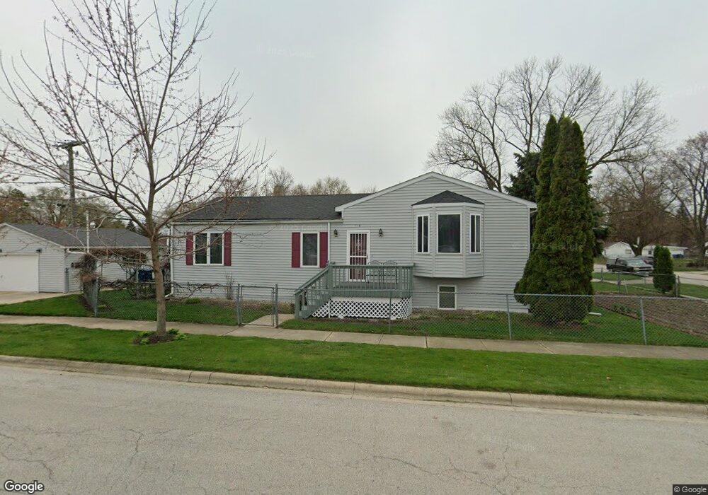 918 Hoyt Ave, Aurora, IL 60506 - photo 1