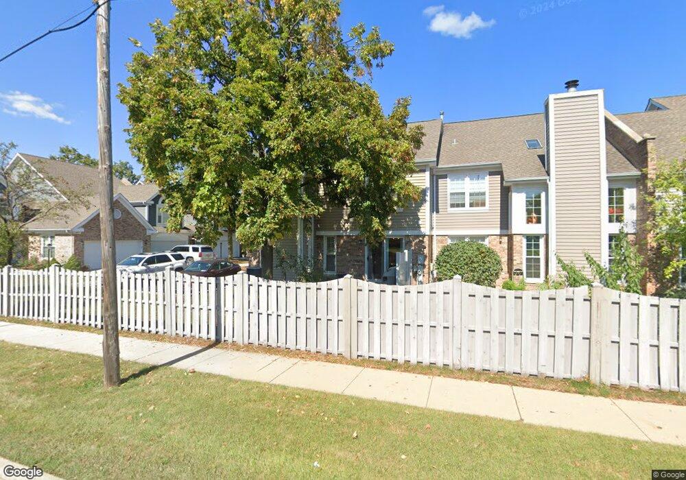 824 Fairmont Ct, Des Plaines, IL 60018 - photo 1