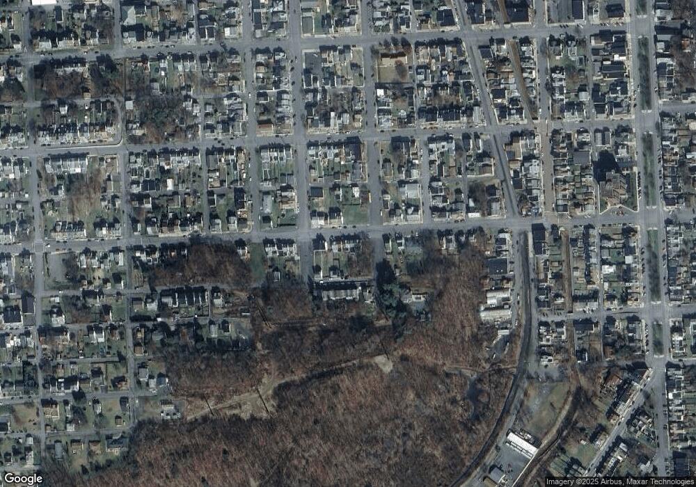 612 W Mulberry St, Shamokin, PA 17872 - photo 1