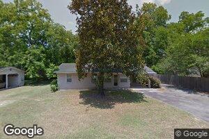 302 Ocmulgee St W, Broxton, GA 31519