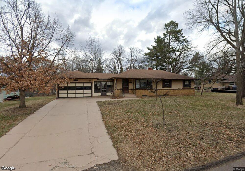 15208 Skyview Dr, Minnetonka, MN 55345 - photo 1