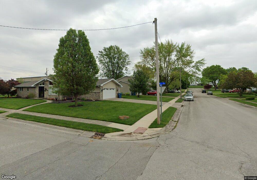 911 Schnelker Ct, New Haven, IN 46774 - photo 1