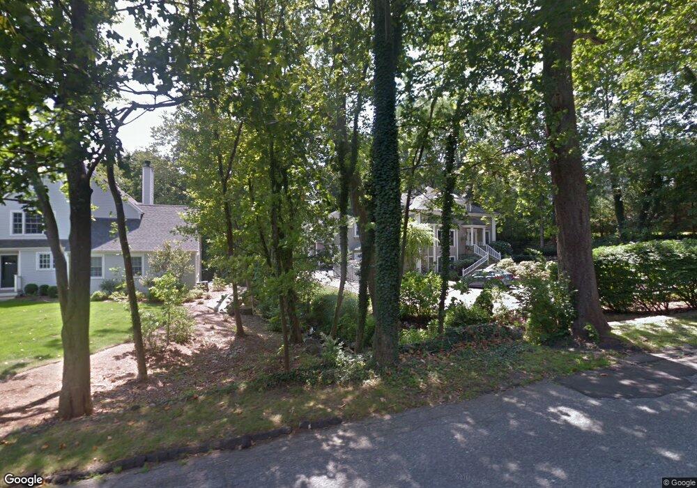 49 Lakeview Ave unit R1, New Canaan, CT 06840 - photo 1