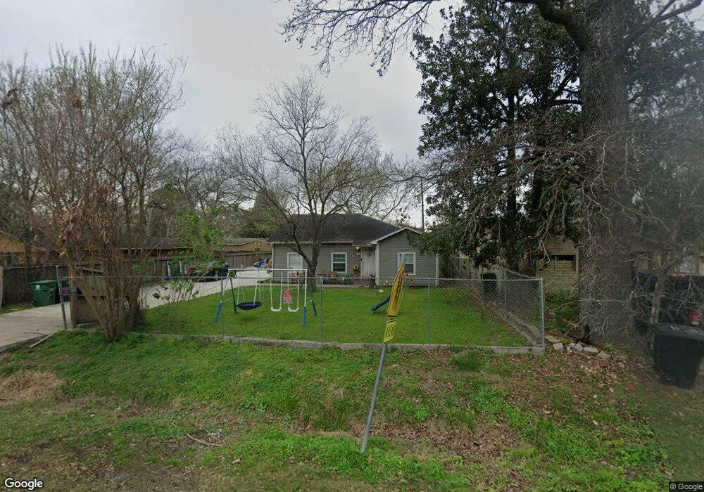 1105 Roxella St, Houston, TX 77076 - photo 1