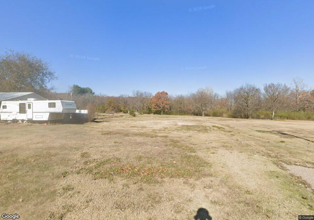 302 N 5th St, Henryetta, OK 74437 - photo 1