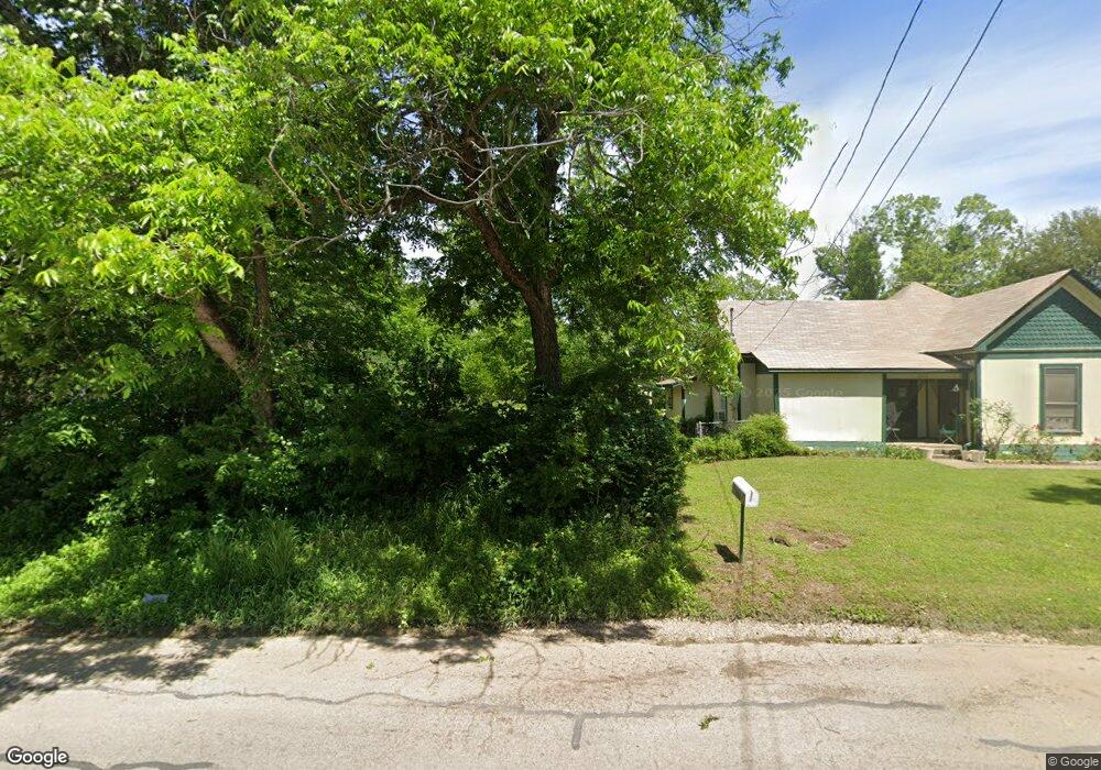 1109 Alvarado St, Cleburne, TX 76031 - photo 1