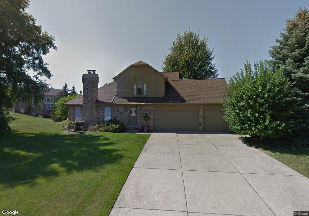 3613 Hollenshade Dr, Rochester Hills, MI 48306 - photo 1