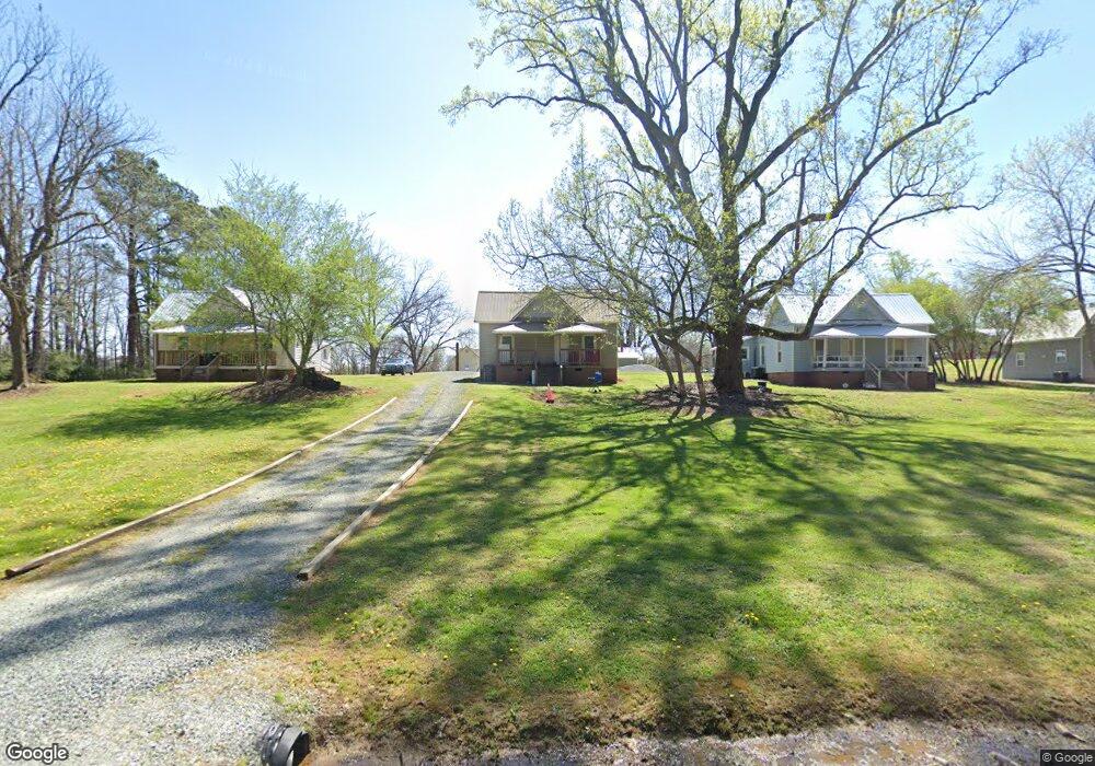 305 W 6th St, Siler City, NC 27344 - photo 1