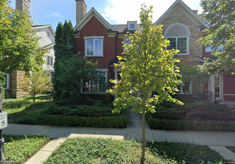 4285 Linden Tree Ln, Glenview, IL 60026 - photo 1