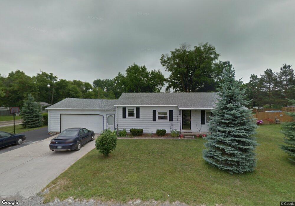 2221 Lambden Rd, Flint, MI 48532 - photo 1