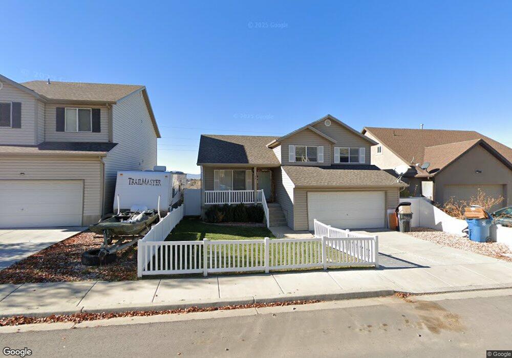 77 N Peach St, Santaquin, UT 84655 - photo 1