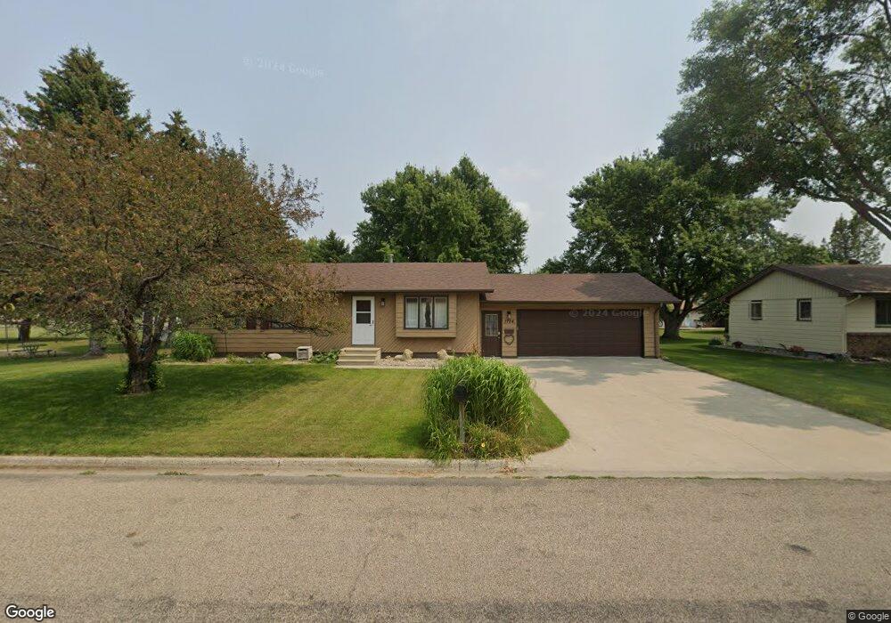 1724 5 1/2 Ave NE, Jamestown, ND 58401 - photo 1