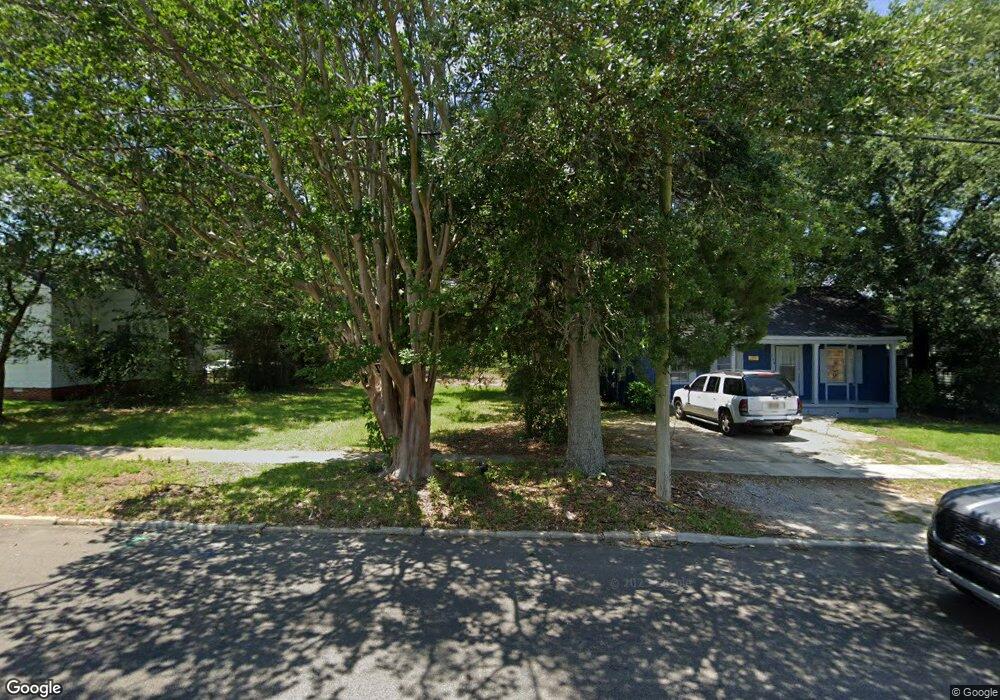 320 13th Ave, Laurel, MS 39440 - photo 1