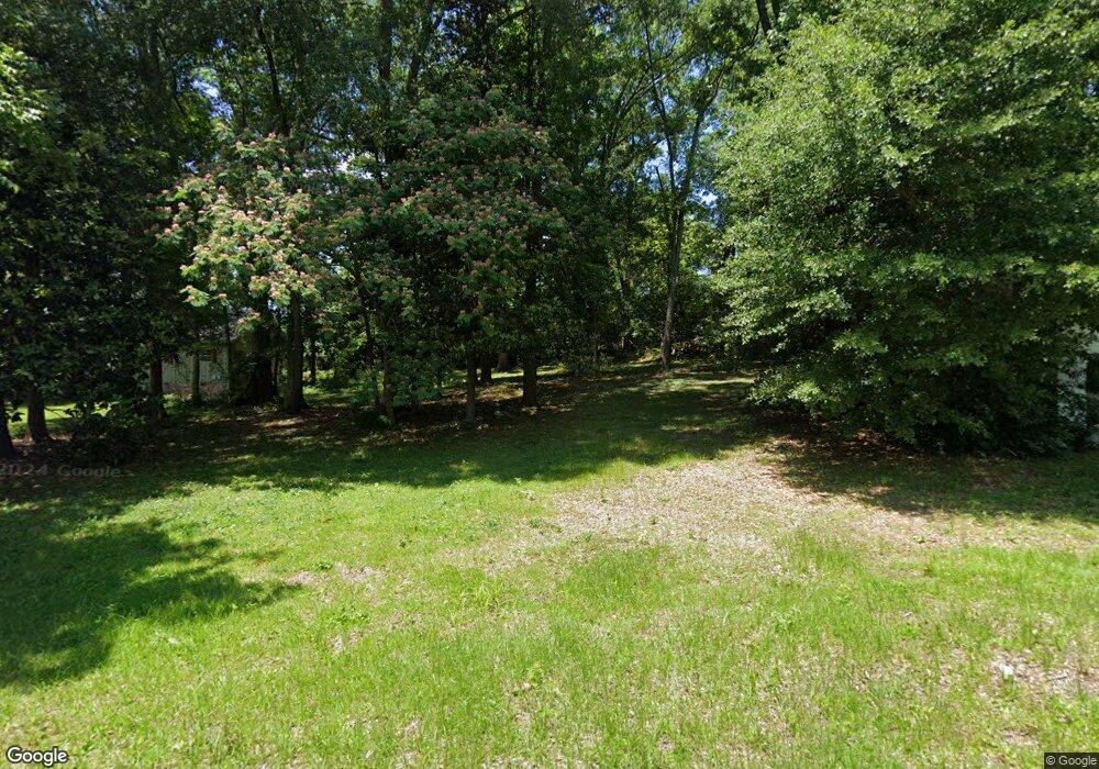 1034 13th Ave, Laurel, MS 39440 - photo 1