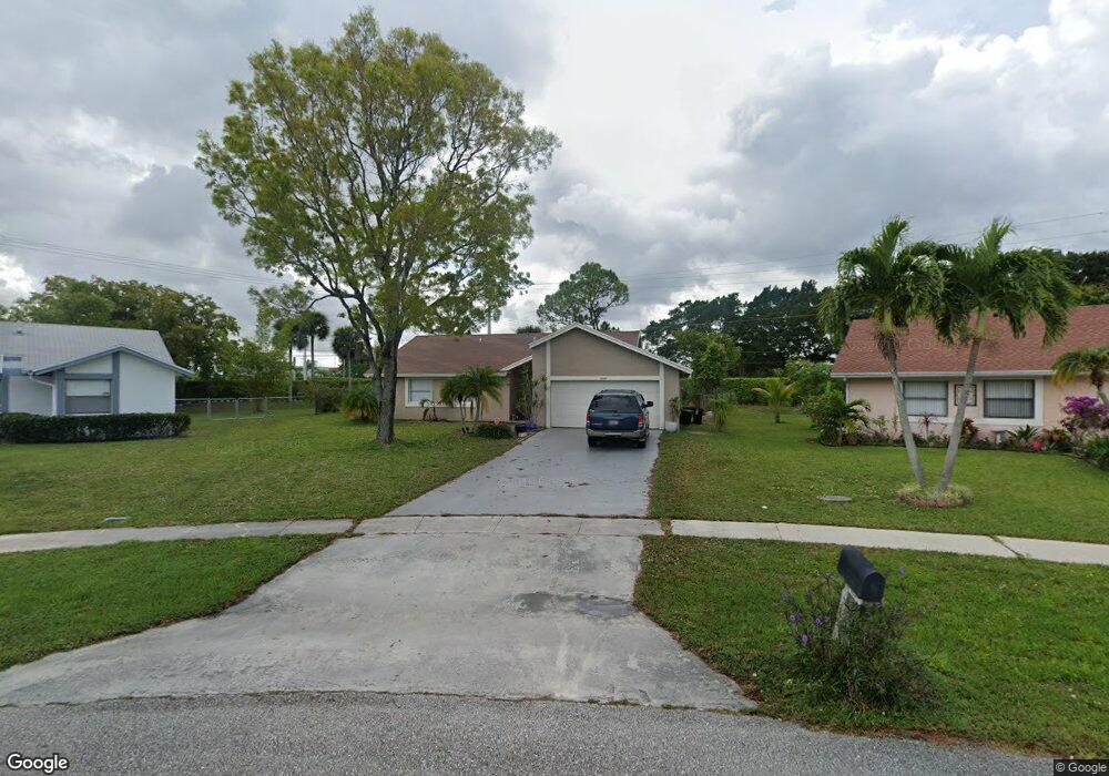 9123 Bedford Dr, Boca Raton, FL 33434 - photo 1