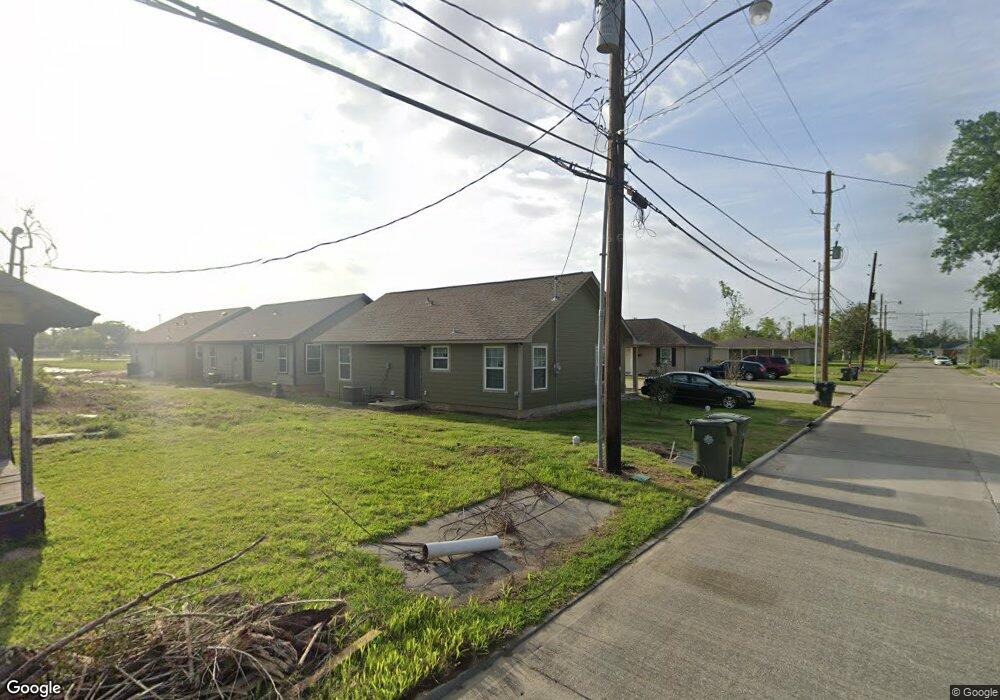 407 1/2 Albert St, Lake Charles, LA 70601 - photo 1