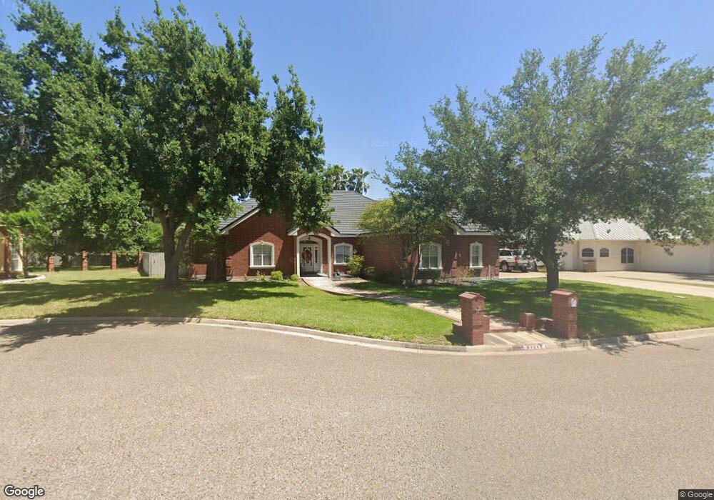 2212 Kings Dr, Edinburg, TX 78539 - photo 1