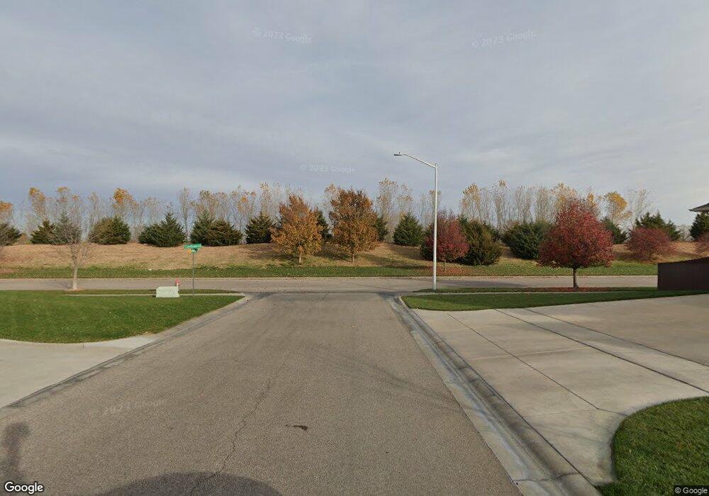 8639 W Candlewood Ct, Wichita, KS 67205 - photo 1