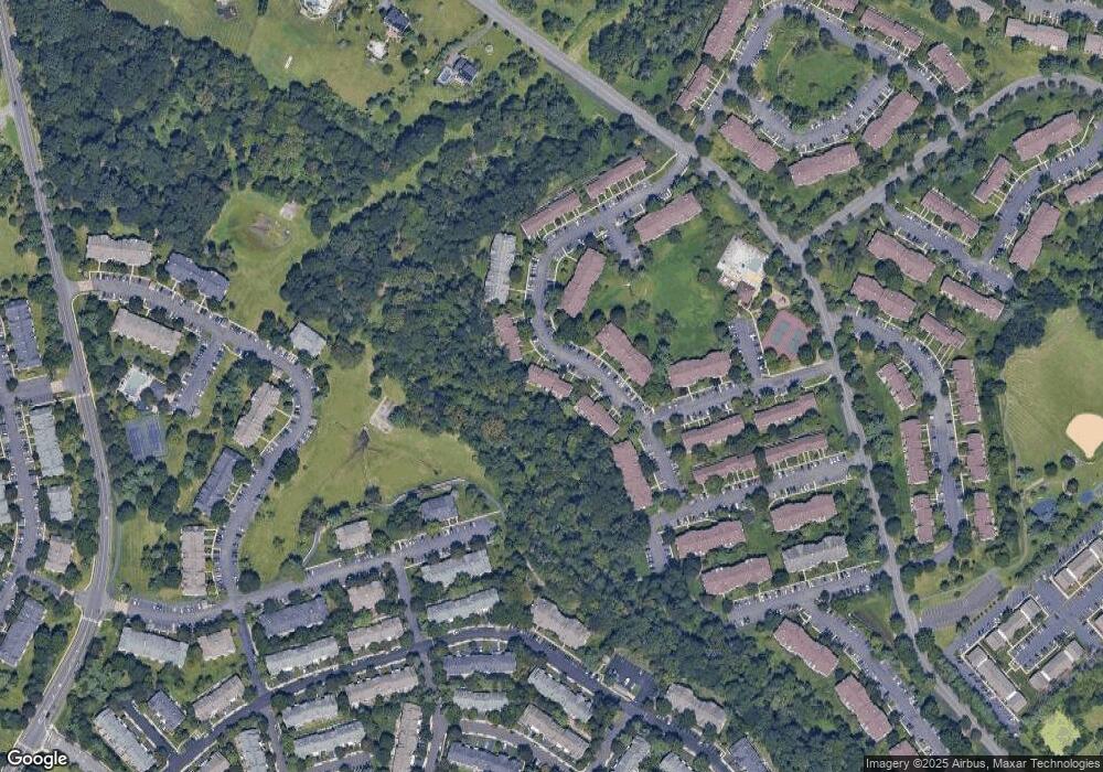 143 Lindsey Ct unit B, Franklin Park, NJ 08823 - photo 1