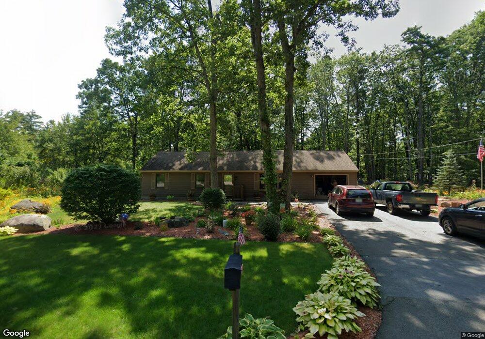 451 Deerpath Ln, Pembroke, NH 03275 - photo 1