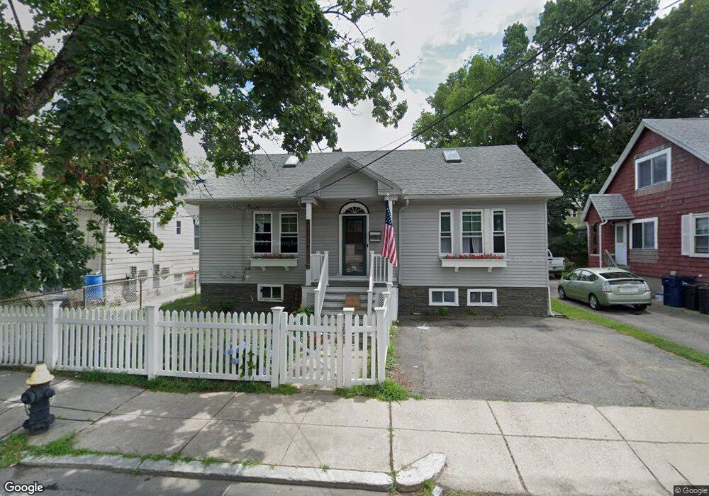 324 Vermont St, West Roxbury, MA 02132 - photo 1