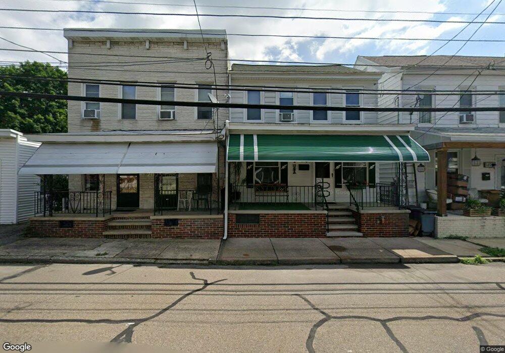 121 S 3rd St, Saint Clair, PA 17970 - photo 1