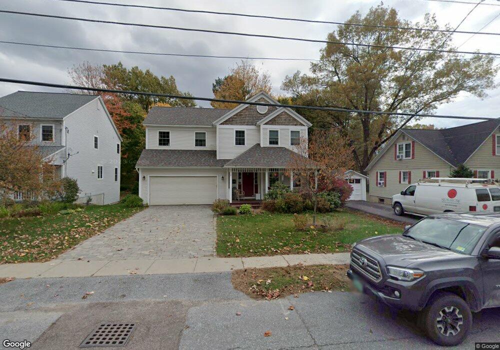 9 Mansfield Ave, Essex Junction, VT 05452 - photo 1