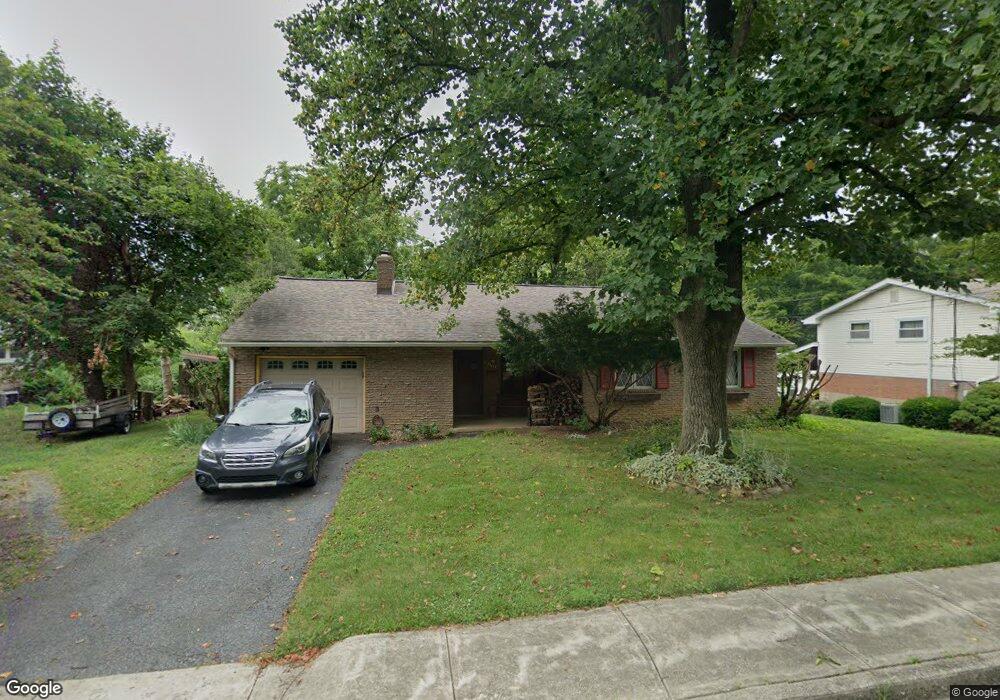3017 S 4th St, Whitehall, PA 18052 - photo 1