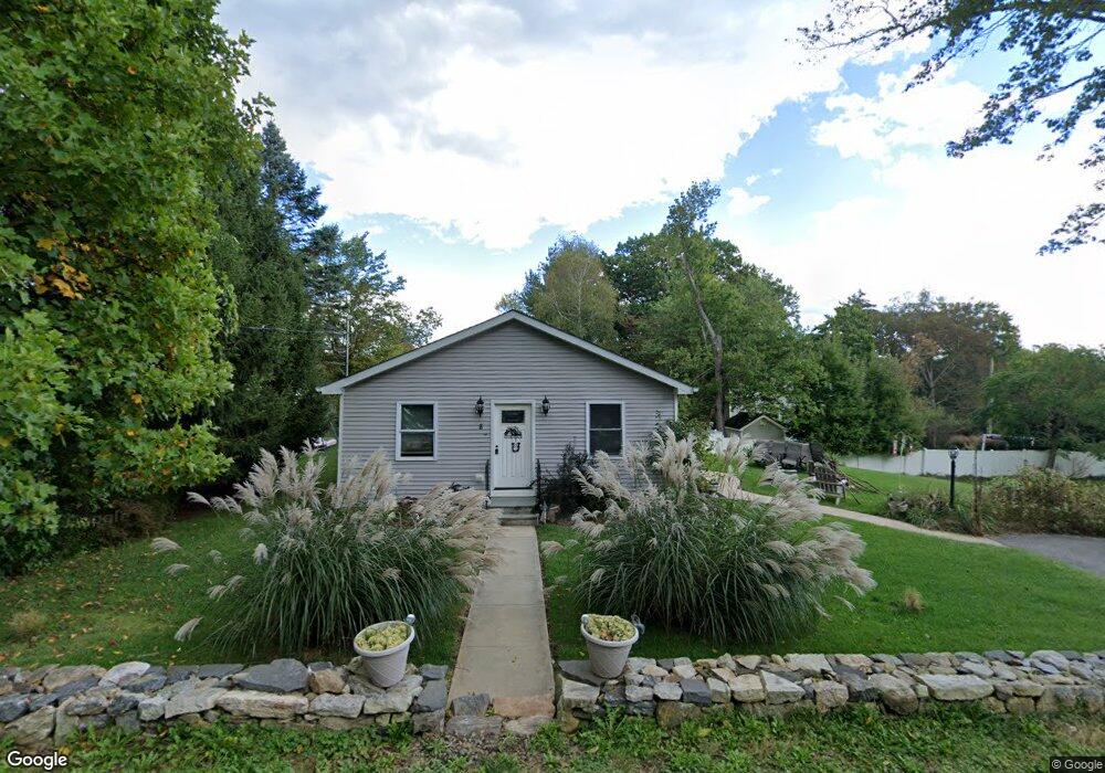 8 Oak Place, Lake Peekskill, NY 10537 - photo 1