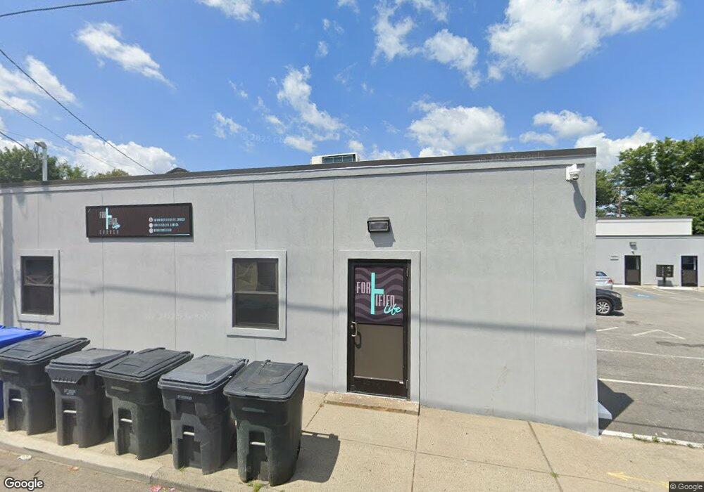 137 Newell Ave unit 1, Pawtucket, RI 02860 - photo 1