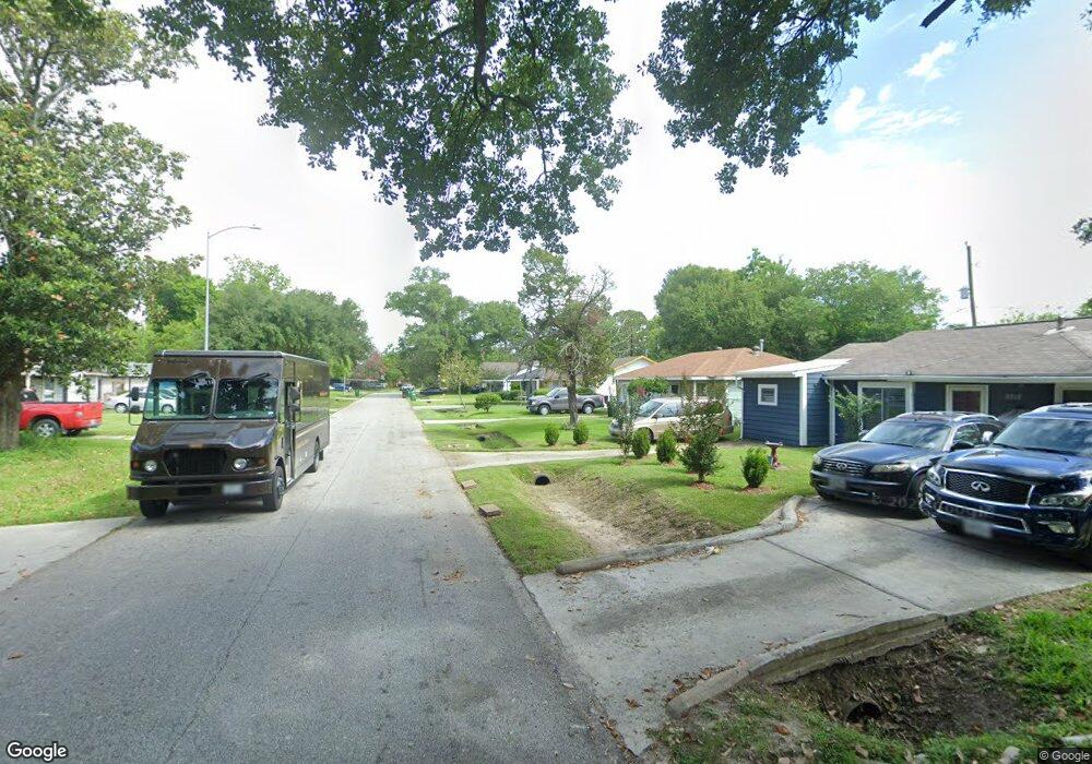 1311 Gloyna St, Houston, TX 77088 - photo 1