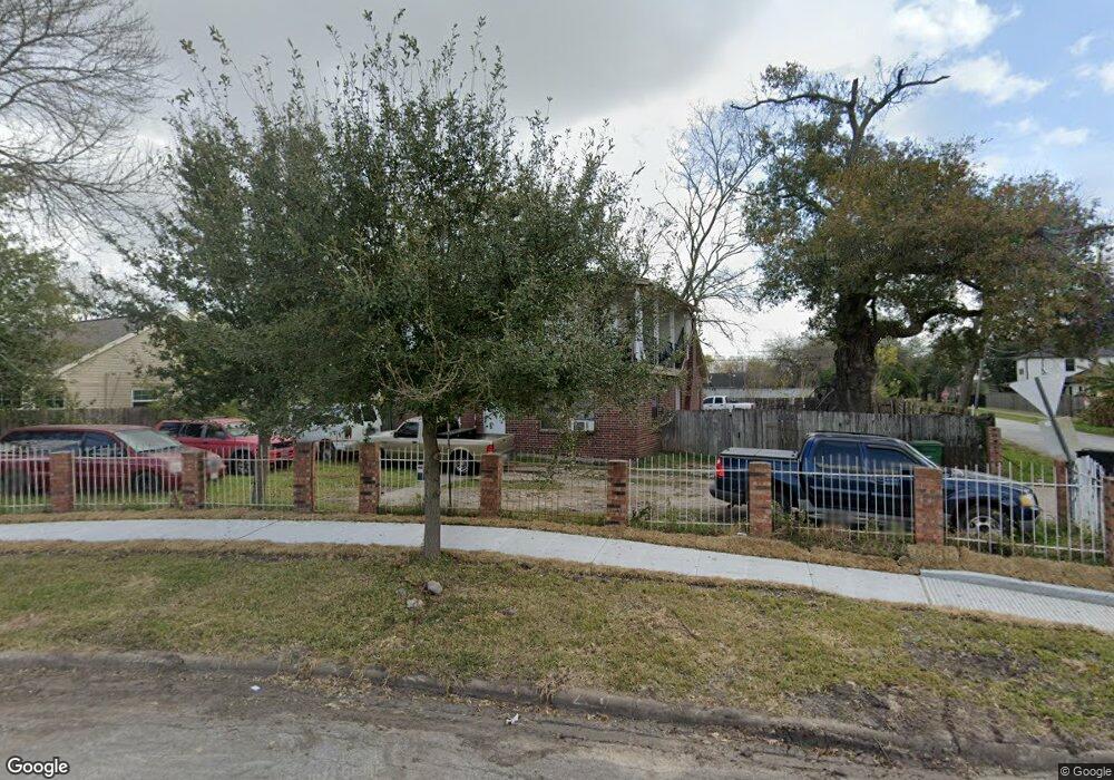 3923 Dover St, Houston, TX 77087 - photo 1