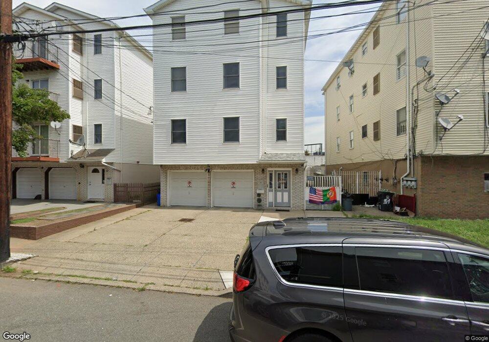 49 Garden St, Newark, NJ 07105 - photo 1