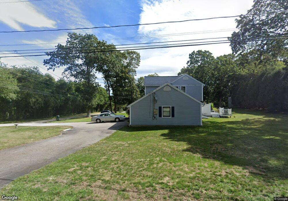 2 Johnson St, Pawcatuck, CT 06379 - photo 1