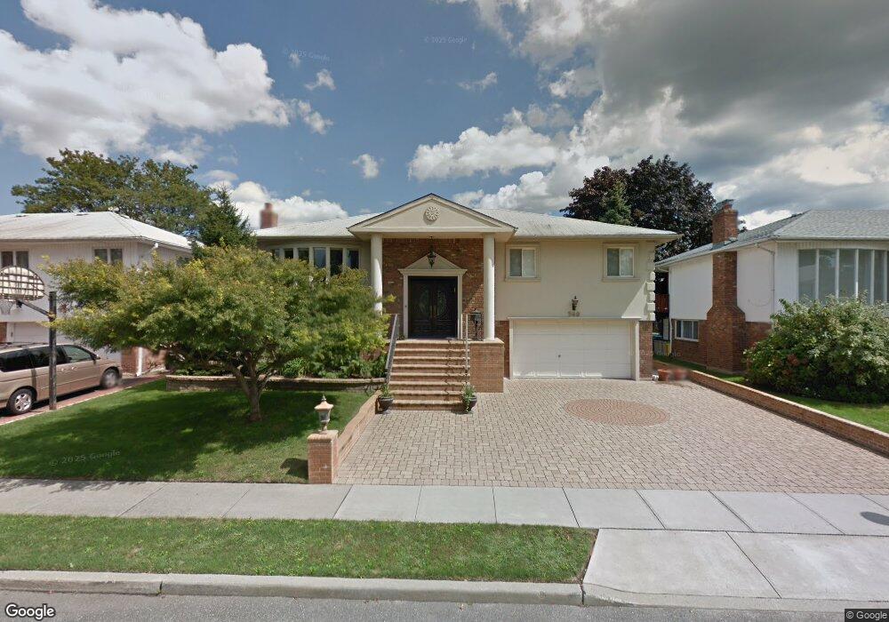 740 Golf Dr, Valley Stream, NY 11581 - photo 1