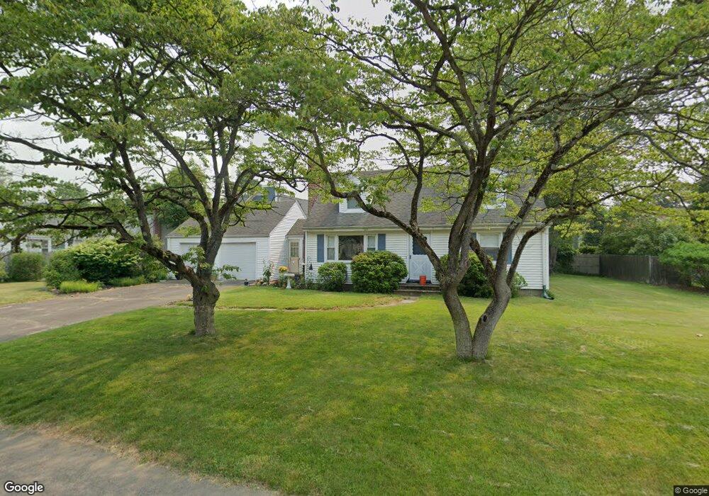 35 Fox Run Rd, Fairfield, CT 06824 - photo 1