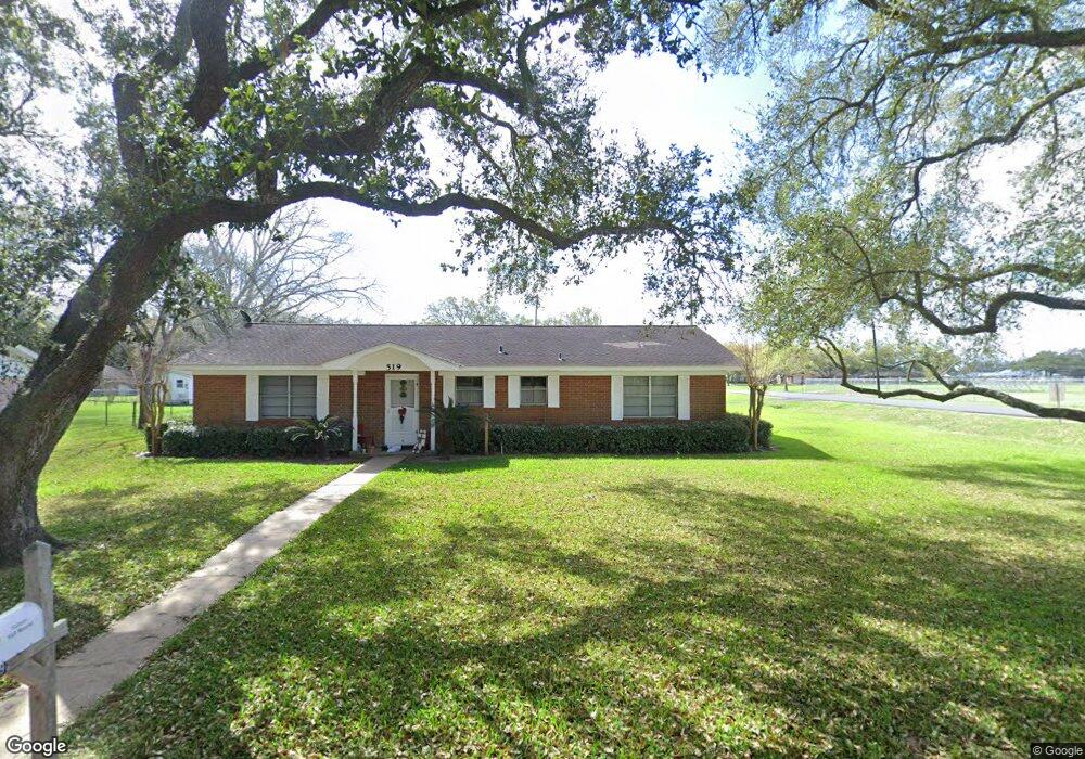 519 Maxine St, East Bernard, TX 77435 - photo 1