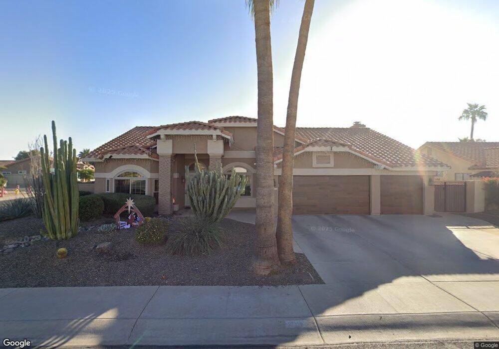 1101 S Paradise Dr, Gilbert, AZ 85233 - photo 1