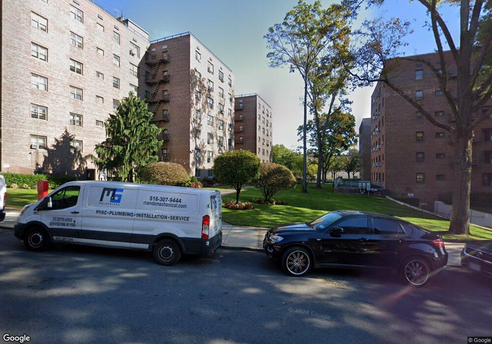 87-19 204th St, Hollis, NY 11423 - photo 1