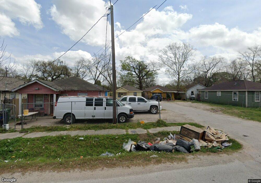 3518 Russell St unit 18, Houston, TX 77026 - photo 1