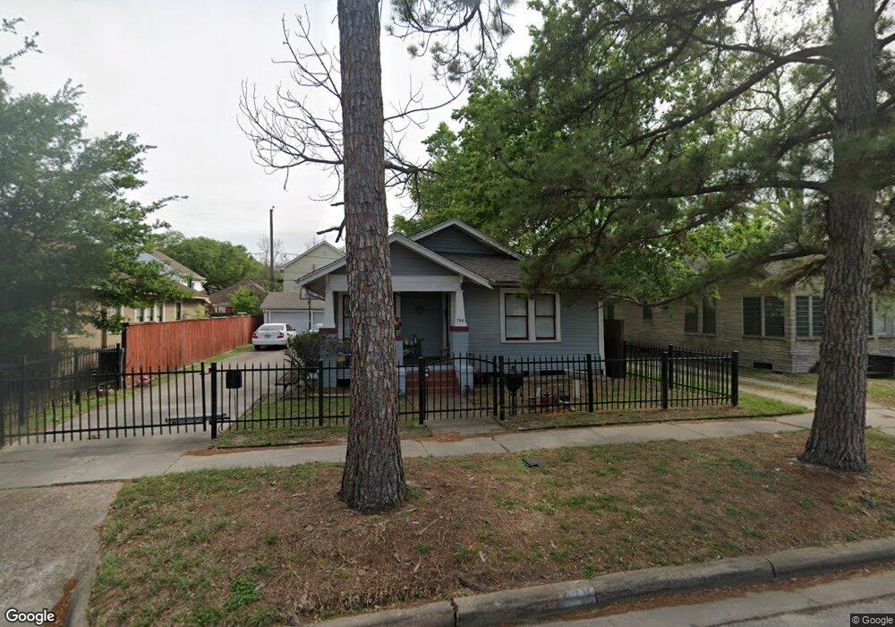 746 E 17th St, Houston, TX 77008 - photo 1