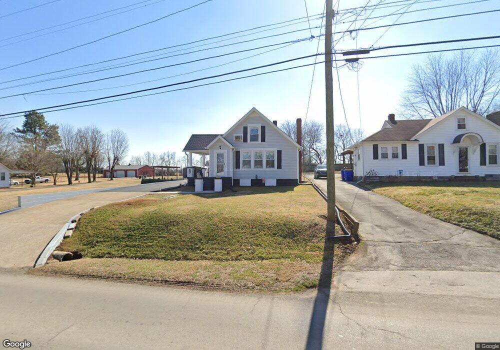 604 E Cedar St, Franklin, KY 42134 - photo 1