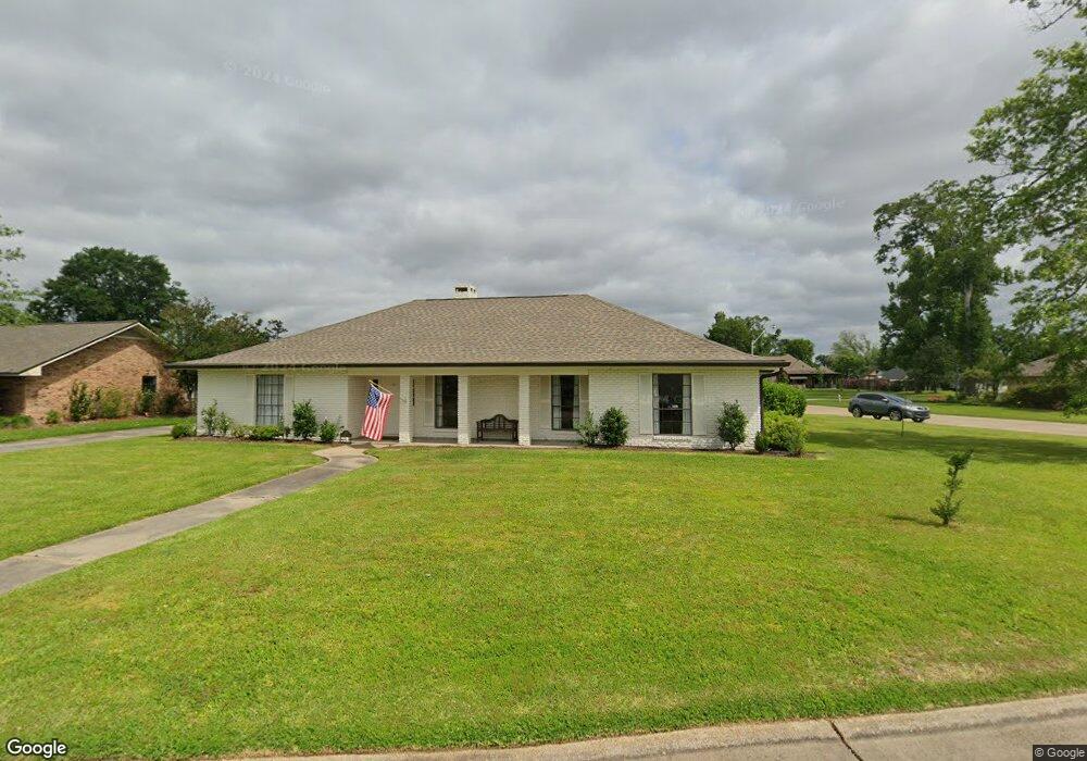 1200 Inverness Dr, Lake Charles, LA 70605 - photo 1