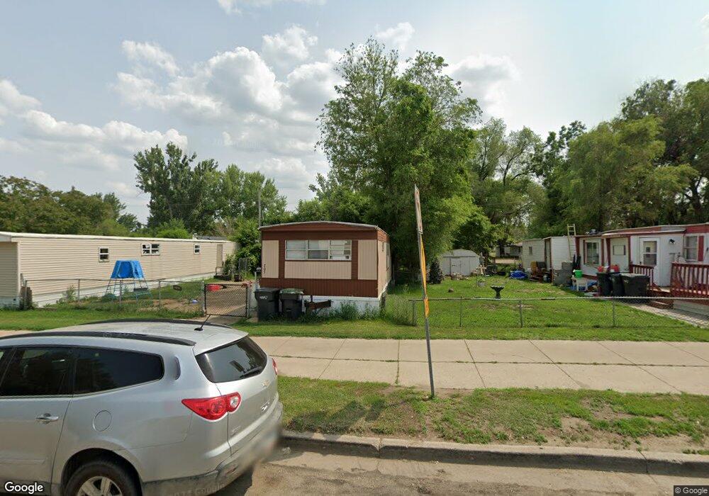 705 3rd St SE, Mandan, ND 58554 - photo 1