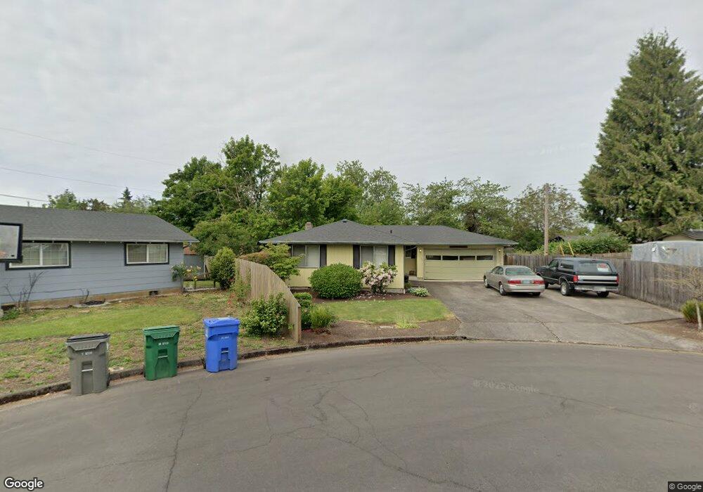 1126 Cinnamon Ave, Eugene, OR 97404 - photo 1