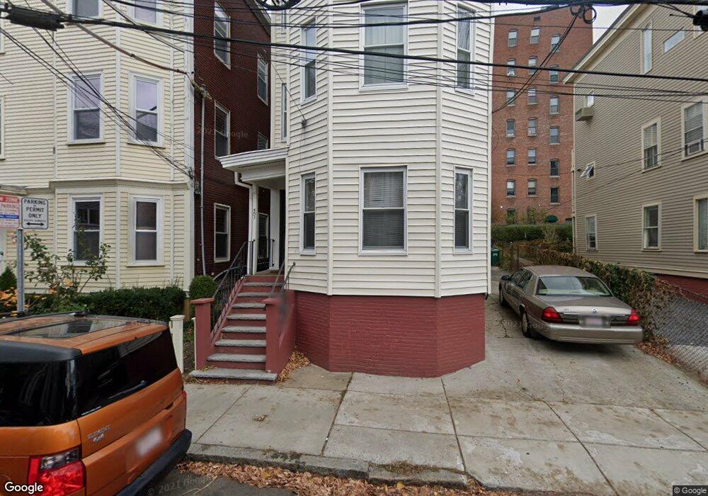 501 Green St unit 3, Cambridge, MA 02139 - photo 1