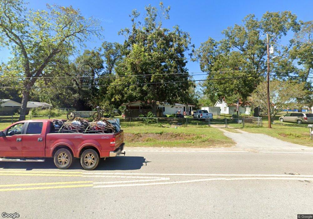 931 Gordon St, Blackshear, GA 31516 - photo 1