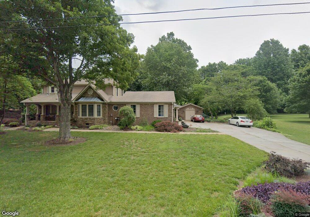 5002 Hays Dr, Columbia, TN 38401 - photo 1